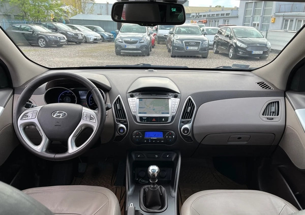 Hyundai ix35 cena 39900 przebieg: 216800, rok produkcji 2011 z Miłosław małe 781